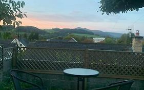 Mountain Views In The Heart Of Brecon Town